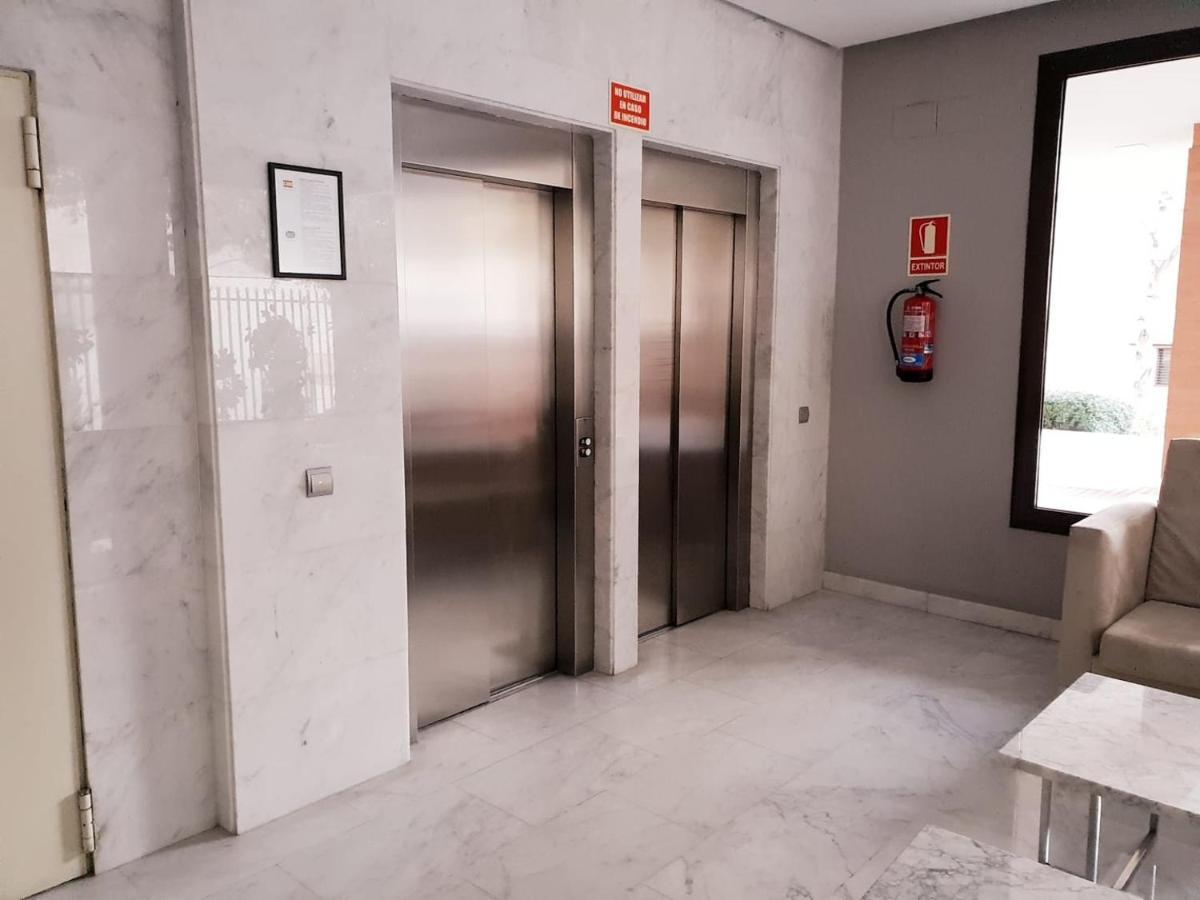 Apartment Close To Airport, Ifema Madrid Kültér fotó